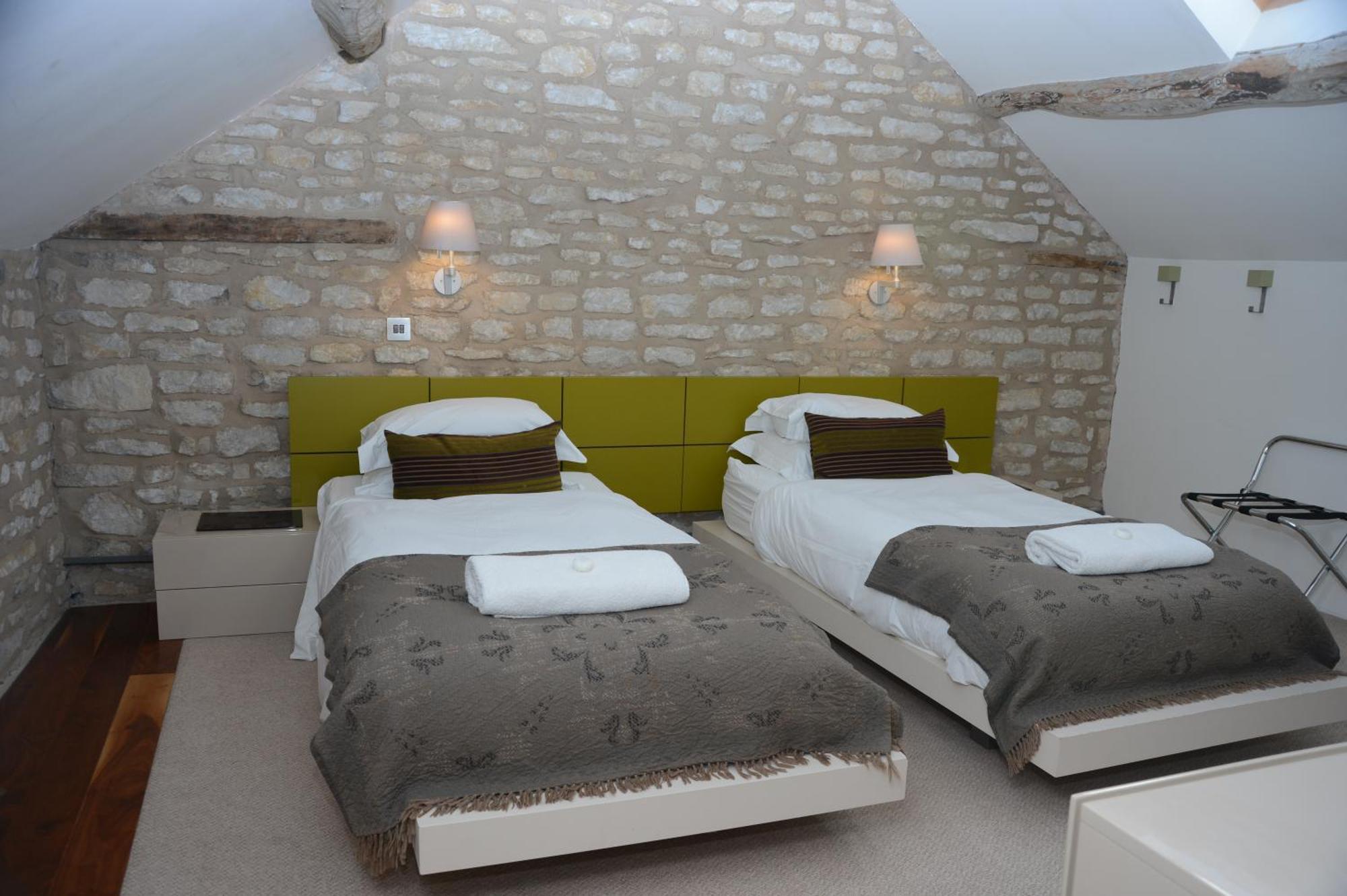 Noelle'S Cottages, The Barn 피커링 외부 사진