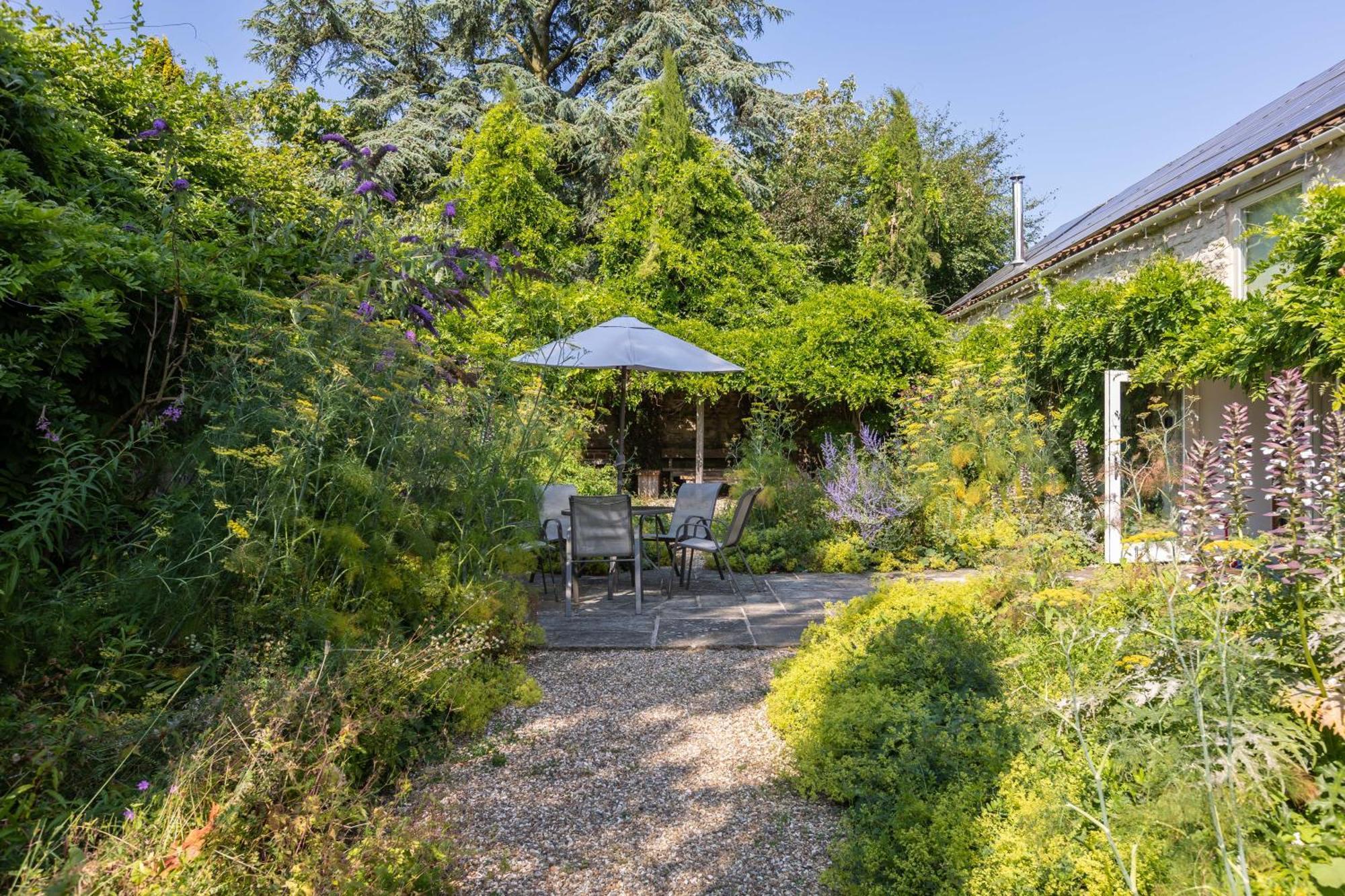 Noelle'S Cottages, The Barn 피커링 외부 사진